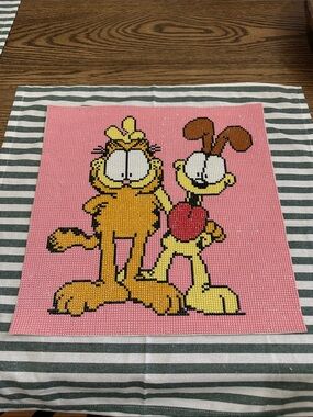 Garfield & Odie Pink Diamond Art